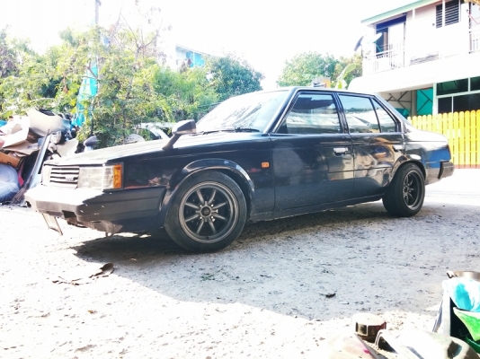 TOYOTA หน้าแหลม แต่ง retro สวยๆซิ่งๆ