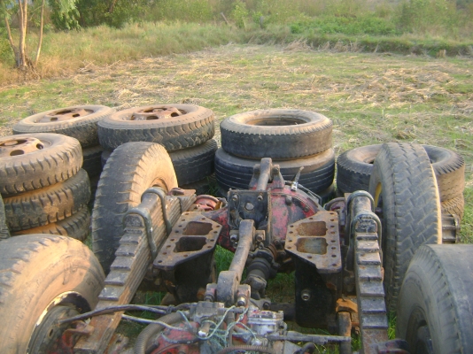 เพลาหลัง  240 / 2 เพลา  เบรคแห้ง   ราคา   165,000  บาท