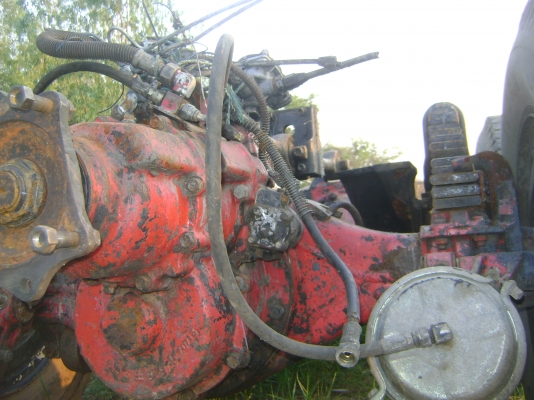 เพลาหลัง  240 / 2 เพลา  เบรคแห้ง   ราคา   165,000  บาท