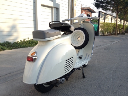 เอเซียเวสป้า---->>จัดส่งรถvespa 64 สีครีมอ่อน ให้คุณเอ็ม ที่ราชบุรี เรียบร้อย04/03/2558 เอเซียเวสป้า---->>จัดส่งรถvespa 64 สีครีมอ่อน ให้คุณเอ็ม ที่ราชบุรี เรียบร้อย04/03/2558