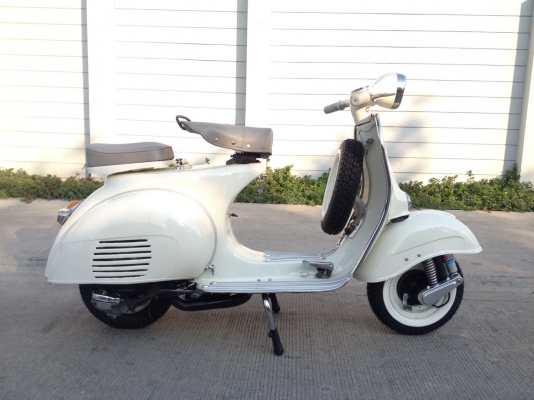 เอเซียเวสป้า---->>จัดส่งรถvespa 64 สีครีมอ่อน ให้คุณเอ็ม ที่ราชบุรี เรียบร้อย04/03/2558 เอเซียเวสป้า---->>จัดส่งรถvespa 64 สีครีมอ่อน ให้คุณเอ็ม ที่ราชบุรี เรียบร้อย04/03/2558