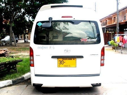 ขายดาวน์รถตู้ TOYOTA Commuter
