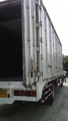 HINO 6 ล้อสมอทอง