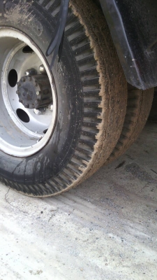 HINO 6 ล้อสมอทอง