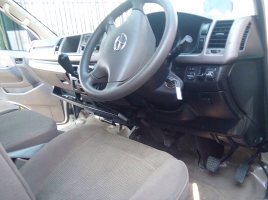 ขายด่วนๆ รถตู้. JOYLONG. GRANDIO. 2.7. CNG.  เบาะผ้าห้าแถว ปี2013 ราคา ขายสด   379,000 บาทค่ะ โทร 0922726669. ตันหยงค่ะ