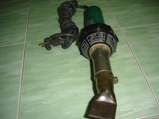 ขายเครื่องเชื่อมพลาสติกมือสอง Leister สวิตเซอร์แลนด์ มืออาชีพต้องใช้