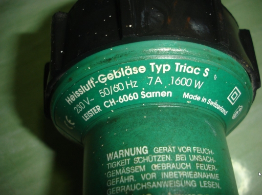 ขายเครื่องเชื่อมพลาสติกมือสอง Leister สวิตเซอร์แลนด์ มืออาชีพต้องใช้