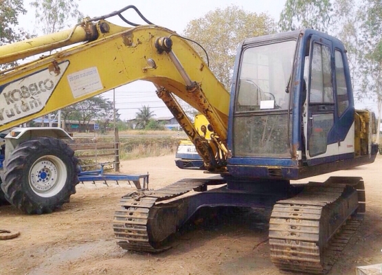 KOBELCO MARK III SK 120 เอกสารอินวอย ไฟฟ้าหน้าจออยู่ครบพร้อม เครื่องเดิมปั๊มเดิมแรงดีทำงานเร็วไม่มีโหลดครับ ภายในเก๋งสะอาดดีไม่เลอะควบคุมง่ายขับง่าย ภายนอกบอดี้สวยเดิมๆดีเต็มดี บูมอาร์มไม่มีปะไม่มีดาม เอวแน่น ช่วงล่างโรลเลอร์โซ่บูทใบแทรกหนาดีสภาพดีประมาณ