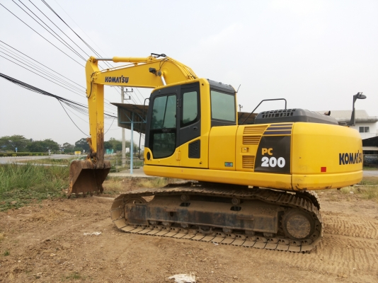 ขายKOMATSU  PC200-8