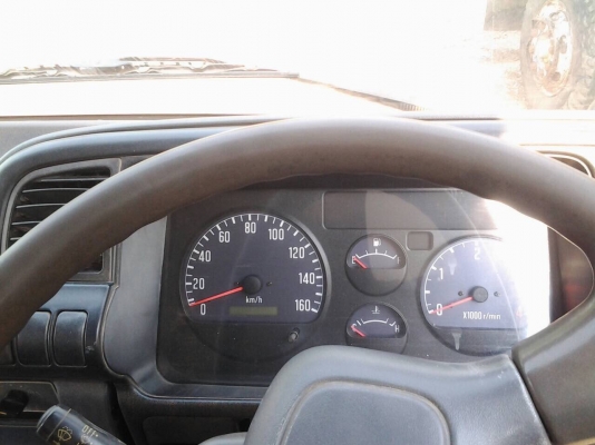 ขาย6ล้อดั้มดิน NQR150หัวขาวไฟเพชรปี49ดั้มสามมิตรเพลาF รถห้าง