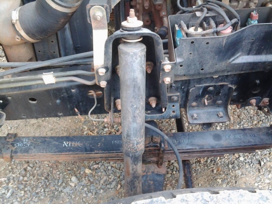 ขาย6ล้อดั้มดิน NQR150หัวขาวไฟเพชรปี49ดั้มสามมิตรเพลาF รถห้าง