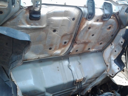 ขาย6ล้อดั้มดิน NQR150หัวขาวไฟเพชรปี49ดั้มสามมิตรเพลาF รถห้าง