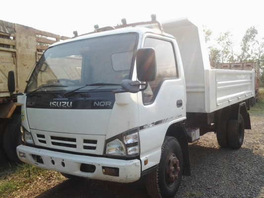 ขาย6ล้อดั้มดิน NQR150หัวขาวไฟเพชรปี49ดั้มสามมิตรเพลาF รถห้าง