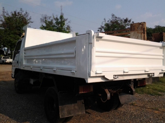 ขาย6ล้อดั้มดิน NQR150หัวขาวไฟเพชรปี49ดั้มสามมิตรเพลาF รถห้าง