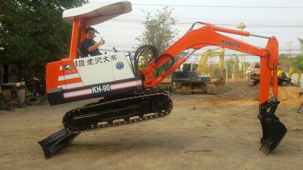 ขายรถขุดKUBOTA KH-90ขนาดpc35เก่านอกแท้ญี่ปุ่นมีเอกสารแจ้งจำหน่ายพร้อมจดไม่เคยใช้งานในไทยครับ