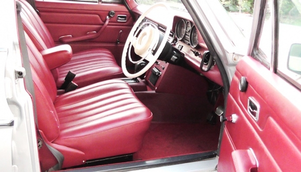 ทำไปเกิน5แสน เบนซ์ทับ8ปี70 หูช้าง ไฟท้ายเรียบ พ.งาช้าง สภาพสมบูรณ์ รถคลาสสิค วิ่งแบบรถใหม่ ใช้ดีจริงๆ