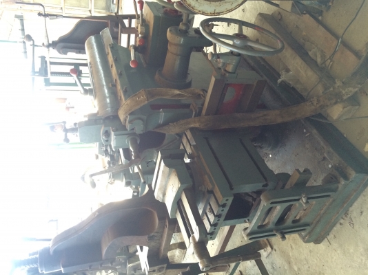 ขายเครื่องไสใต้หวัน24นิ้วพร้อมใช้ครับ