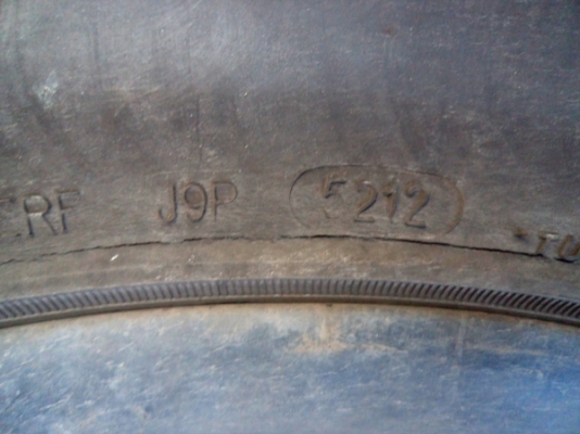 ขายล้อแม็ก20นิ้วกับยางขนาด275/55/20 ขายล้อแม็ก20นิ้วกับยางขนาด275/55/20