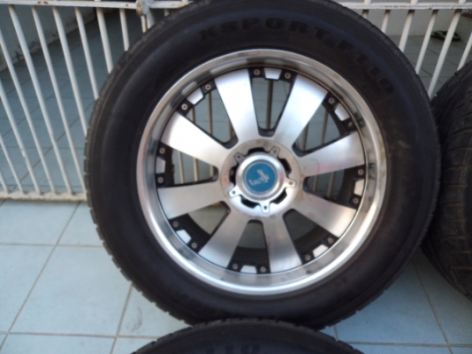 ขายล้อแม็ก20นิ้วกับยางขนาด275/55/20 ขายล้อแม็ก20นิ้วกับยางขนาด275/55/20