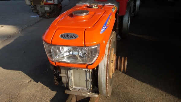 ขายเครื้องคูโบต้าRT110สภาพสวยเครื้องยังไม้ได้แกะ ราคา25500บาทเครื้องอยู่ วังบัว คลองขลุง กำแพงเพชรสนใจโทร0813655997อำพร พาเจริญราคานี้ยังต่อรองได้อีกนะครับ