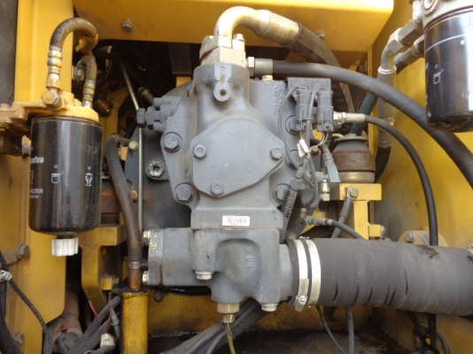 ถึงไทยแล้ว รถขุดล้อยาง PW130-7, K40**** มาดูรถที่บริษัทได้เลยครับ