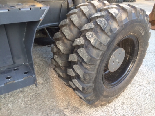 ถึงไทยแล้ว รถขุดล้อยาง PW130-7, K40**** มาดูรถที่บริษัทได้เลยครับ