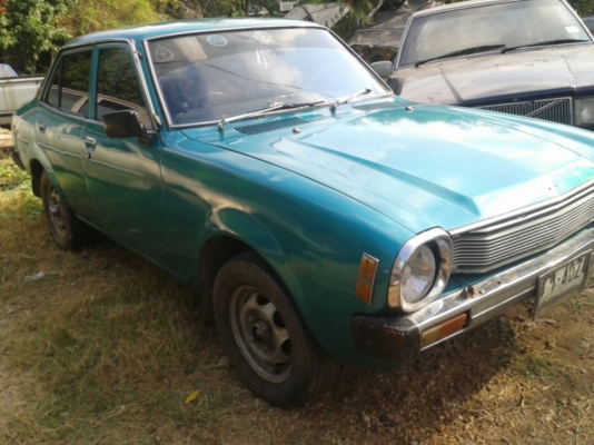 มิตซู แลนด์เซอร์รุ่นเก่า สีเขียวสวย เครื่องเดิม ทะเบียนขาดปี 56 ขับได้โอนได้ บาส 15,800 บาท