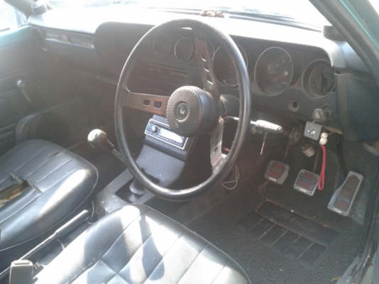 มิตซู แลนด์เซอร์รุ่นเก่า สีเขียวสวย เครื่องเดิม ทะเบียนขาดปี 56 ขับได้โอนได้ บาส 15,800 บาท