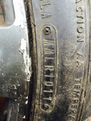 ขายแม็กซ์ VENERDI 20" พร้อมยาง FALKEN 452/35Z R20 ยางปี 2011 ขายแม็กซ์ VENERDI 20" พร้อมยาง FALKEN 452/35Z R20 ยางปี 2011