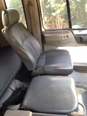 รถ Hino 6 ล้อติดเครน5ตันสภาพสวยพร้อมใช้งาน