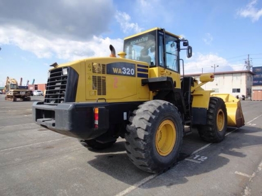 ขายคันที่ 2. รถตัก KOMATSU WA320-5 นำเข้าจากญี่ปุ่น 090-986-2521 อ๊อบ ขายคันที่ 2. รถตัก KOMATSU WA320-5 นำเข้าจากญี่ปุ่น 090-986-2521 อ๊อบ