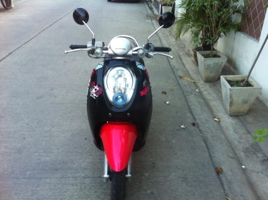 Honda Scoopy i หัวฉีด ชมพู ดำ สวยวิ่งน้อยเครื่องดี มากๆ