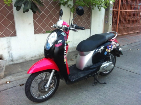 Honda Scoopy i หัวฉีด ชมพู ดำ สวยวิ่งน้อยเครื่องดี มากๆ