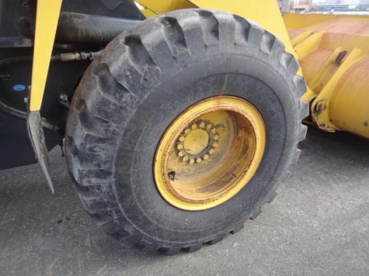 ขายคันที่ 3. รถตัก KOMATSU WA320-5 นำเข้าจากญี่ปุ่น 090-986-2521 อ๊อบ