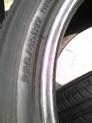 225/45R17 YOKOHAMA ADVAN DB DACIBAL มี 2 เส้น ปี 2013 TEL.081-427-3941 225/45R17 YOKOHAMA ADVAN DB DACIBAL มี 2 เส้น ปี 2013 TEL.081-427-3941