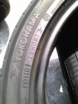 225/45R17 YOKOHAMA ADVAN DB DACIBAL มี 2 เส้น ปี 2013 TEL.081-427-3941 225/45R17 YOKOHAMA ADVAN DB DACIBAL มี 2 เส้น ปี 2013 TEL.081-427-3941