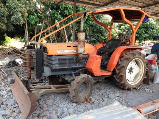 รถไถ KUBOTA B 1600  4WD