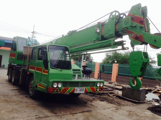 ขายรถเครน 10 ล้อ 20 ตันมีทะเบืยน