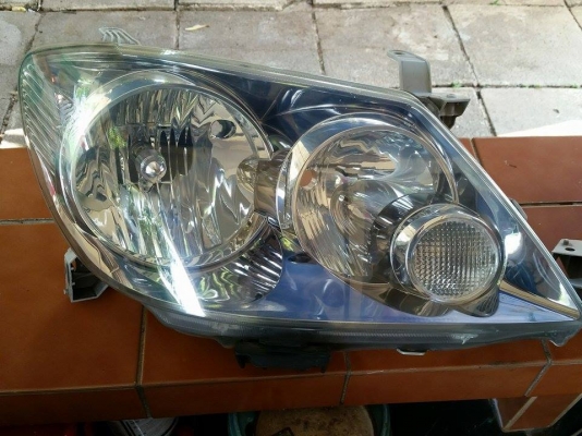 ขาย ไฟหน้า toyota fortuner ขาย ไฟหน้า toyota fortuner