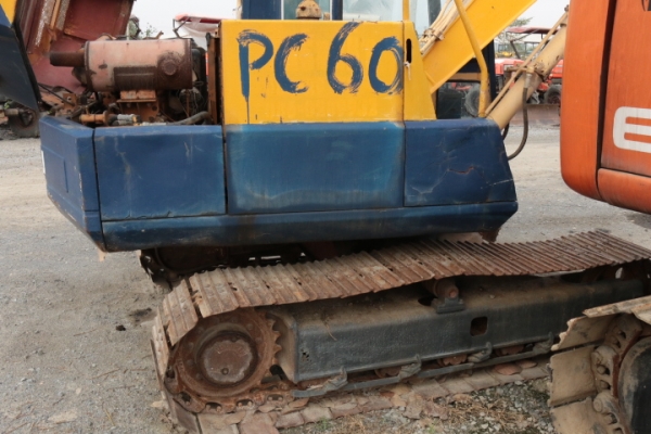 รถขุดเก่าไทย Komatsu PC60 ขายตามสภาพนะครับ