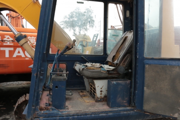 รถขุดเก่าไทย Komatsu PC60 ขายตามสภาพนะครับ