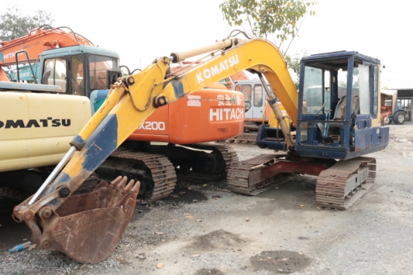 รถขุดเก่าไทย Komatsu PC60 ขายตามสภาพนะครับ