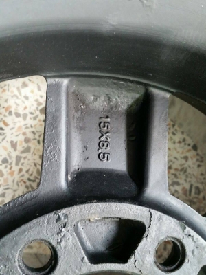 ขาย แม็กซ์มือสอง ขอบ 15" 6รู ET-27 ขาย แม็กซ์มือสอง ขอบ 15" 6รู ET-27