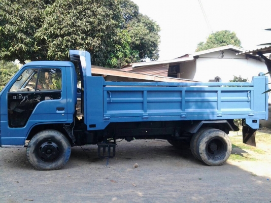 (ร้านรุ่งโรจน์ 082-1057078)ขายดั้ม ISUZU NPR 110 แรงม้า พวงมาลัยพาวเวอร์ เกียร์สั้น เครื่องแห้ง แน่น แรงดี แซสซีเยี่ยมๆ ไม่ผุไม่ดาม กระบอกดั้มใหญ่ยิงหน้า  6 ตัน เฟืองท้าย F พร้อมโอน พร้อมใช้งานเลย