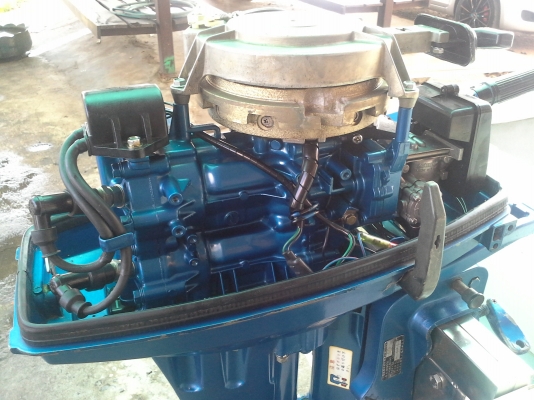 ขายเรือ 11 ฟุต SUZUKI 9.9 HP  เรือสภาพใหม่มากสวย