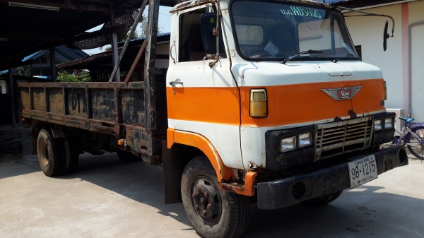 รถ6ล้อHINO  KM-350  เครื่อง110แรง สภาพของมือสอง ทะเบียนพร้อมโอน