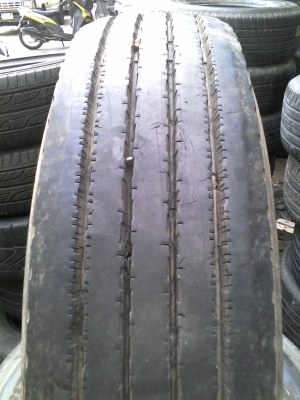 9.5 R17.5 HANKOOK AH11 ปี 2012 มี 1 เส้น TEL.081-427-3941 9.5 R17.5 HANKOOK AH11 ปี 2012 มี 1 เส้น TEL.081-427-3941