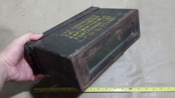 ลังใส่เครื่องมือหนาๆครับ ลังใส่เครื่องมือหนาๆครับ