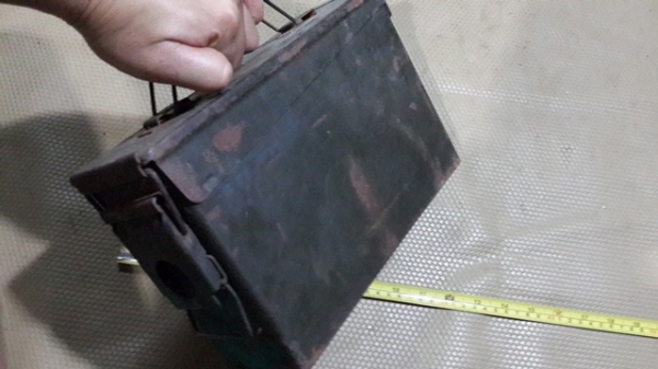 ลังใส่เครื่องมือหนาๆครับ ลังใส่เครื่องมือหนาๆครับ