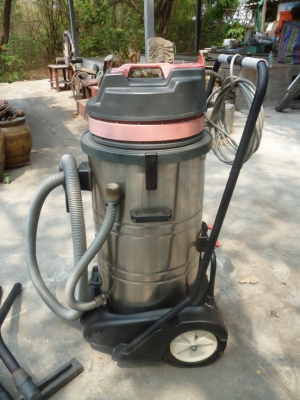 เครื่องดูดฝุ่นใช้ในโรงงานอุตสาหกรรม